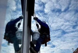 Trabajos verticales en comunidad de vecinos - Seguridad y experiencia