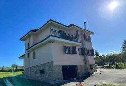 Renovación de cocina completa - Estilo moderno y funcional